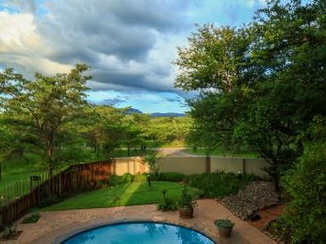 spacious 448m² home with flatlet, so.
