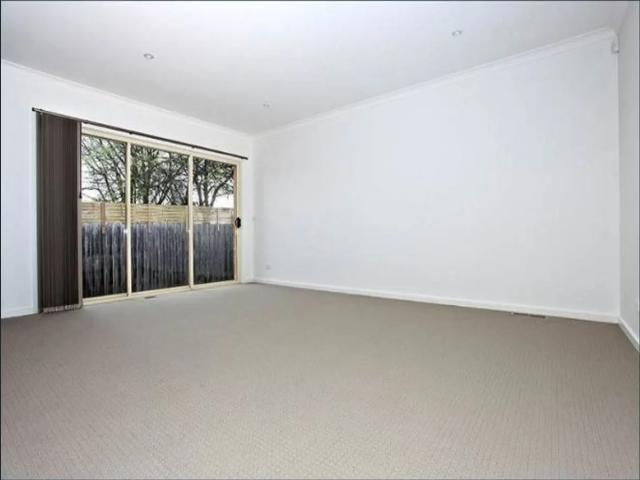 Spacious 4 Bed Home in the Frankston High Zone – Walk to Local Shops!