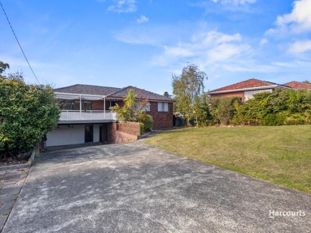 4 Bedroom Coastal Retreat with Room to Roam