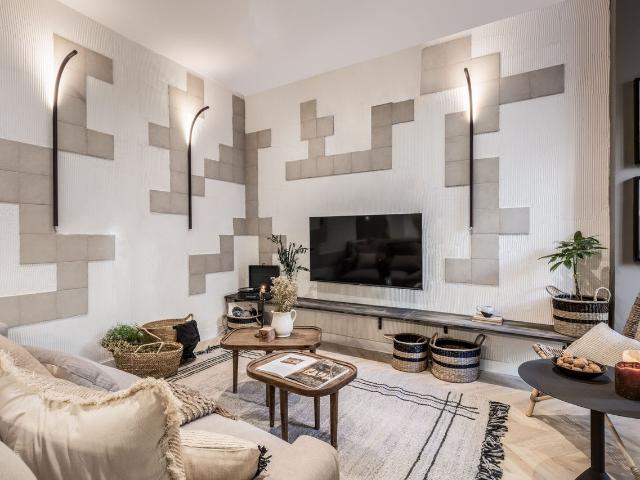 Spacious 4 Bedroom Apartment with Grassland Inspired Design in Trafalgar, Madrid Amsterdam Apartments for Rent