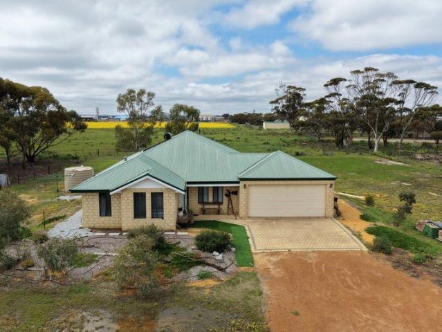 Spacious 4 Bedroom Brick Home