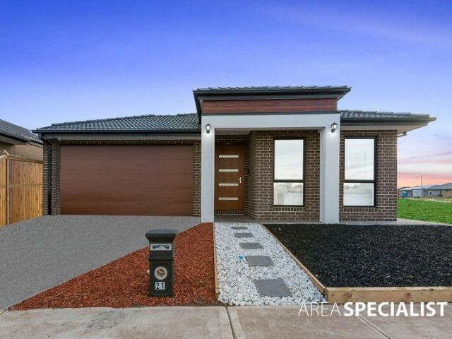 Spacious 4 Bedroom Designer Home Available Now