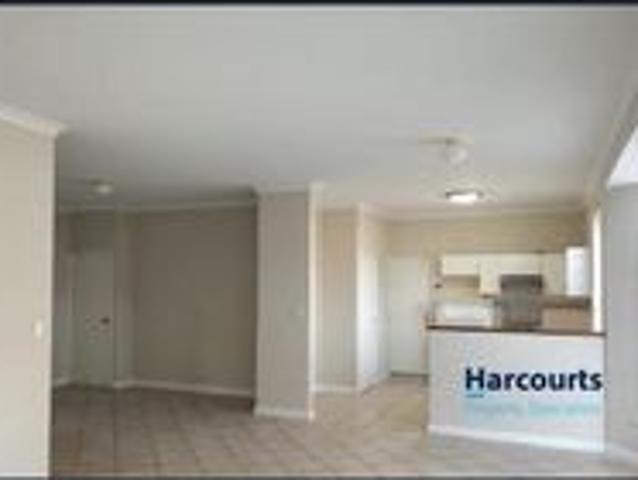 Spacious 4 Bedroom Duplex | 2 Bathrooms | 2 Living Areas | Double Garage