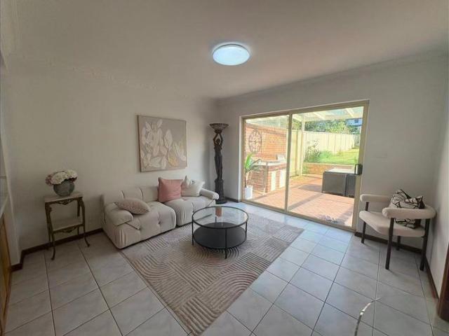 Spacious 4 Bedroom Family Duplex in Prime Marsfield Location