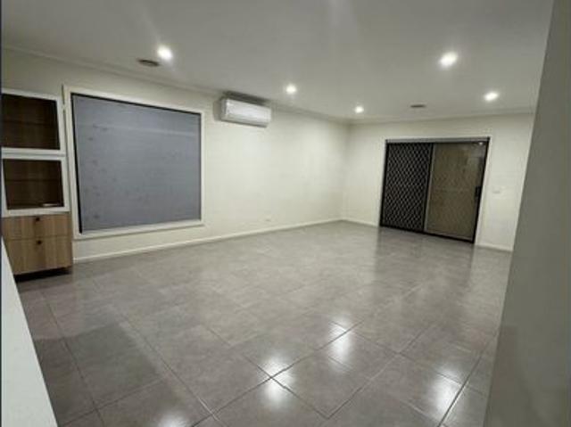 Spacious 4 Bedroom Family Home | 3 Split Systems, Heating & Outdoor Entertaining