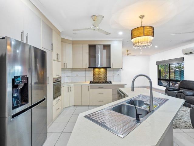 Spacious 4 Bedroom Family Home