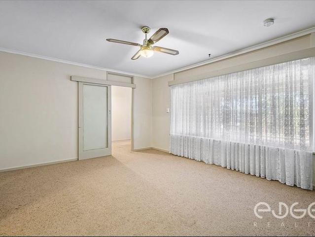 Spacious 4 Bedroom Family Home!