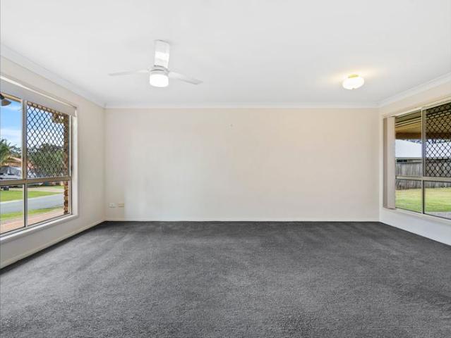 Spacious 4 Bedroom Family Home 6 Month Lease Only