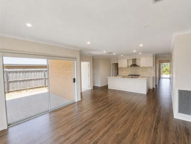 Spacious 4 Bedroom Family Home