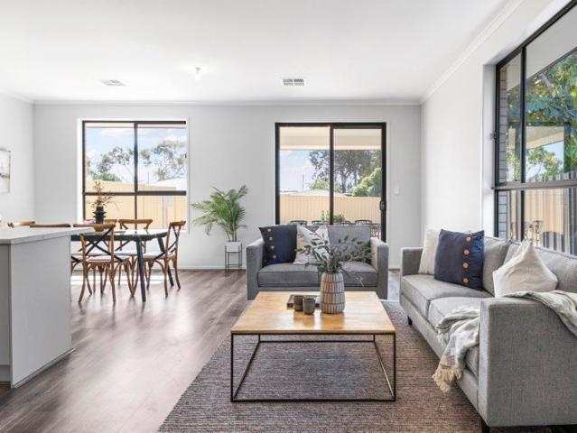 Spacious 4 Bedroom Family Home for Lease in Elizabeth Park