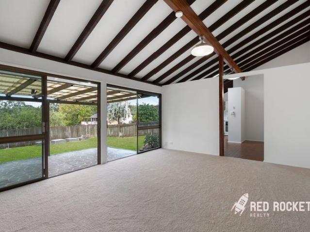 SPACIOUS 4 BEDROOM FAMILY HOME FOR RENT
