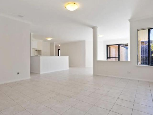 Spacious 4 Bedroom Family Home for Rent in Sought After Como