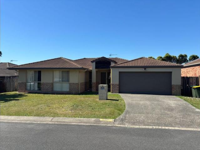 Spacious 4 Bedroom Family Home in Convenient Coomera Location