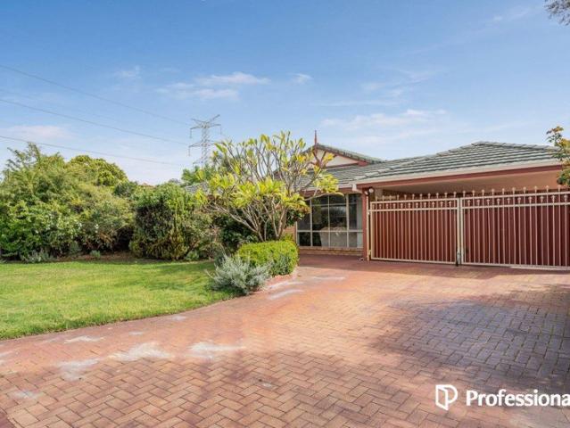 Spacious 4 Bedroom Family Home in Caversham!