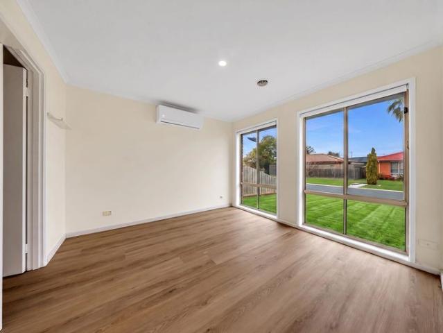 Spacious 4 Bedroom Family Home in Cambridge Estate Freshly Renovated