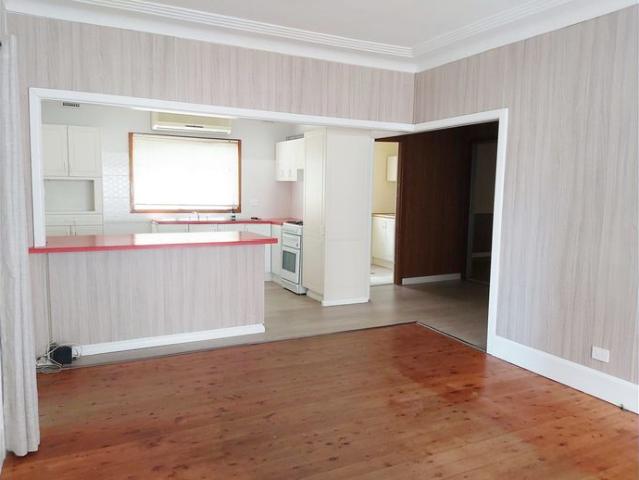 Spacious 4 Bedroom Family Home in a Convenient Location