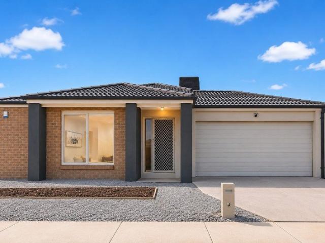 Spacious 4 Bedroom Family Home in a Convenient Wallan Location
