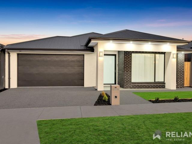 SPACIOUS 4 BEDROOM FAMILY HOME IN A GREAT SUNBURY LOCATION!