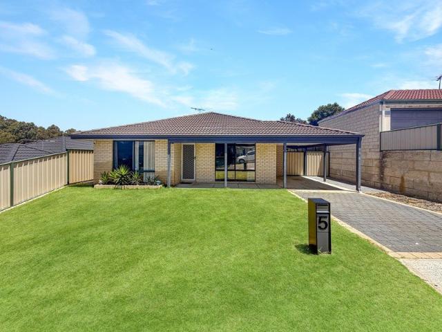 Spacious 4 Bedroom Family Home in a Peaceful Location