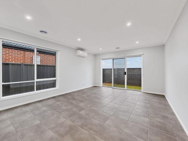 Spacious 4 Bedroom Family Home in a Prime Berwick Location