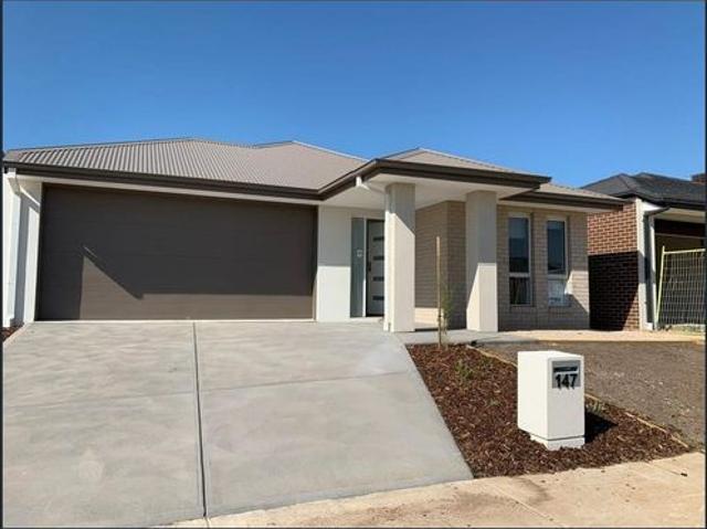 Spacious 4 Bedroom Family Home in a Prime Location