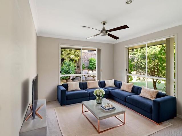 Spacious 4 Bedroom family home in a sought after estate