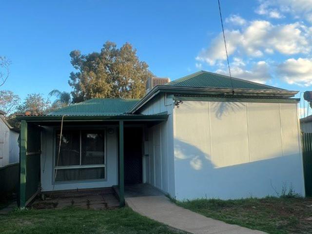 SPACIOUS 4 BEDROOM FAMILY HOME IN BOULDER