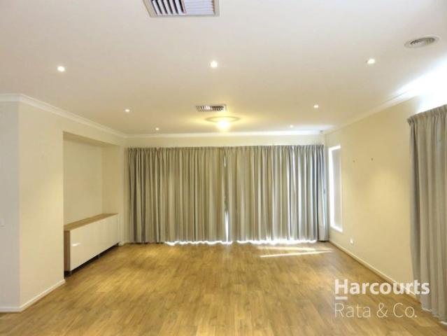 Spacious 4 Bedroom Family Home in Doreen