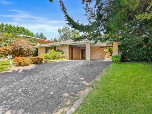 Freshly Renovated, Family Friendly & Ready to Move Straight In