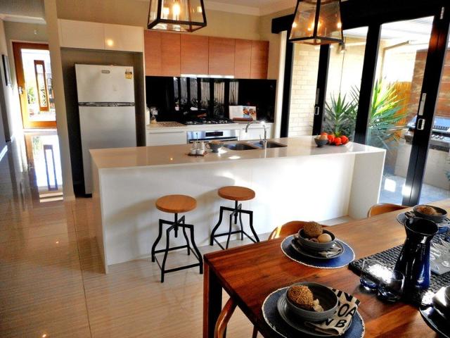 Spacious 4 Bedroom Family Home in Mernda
