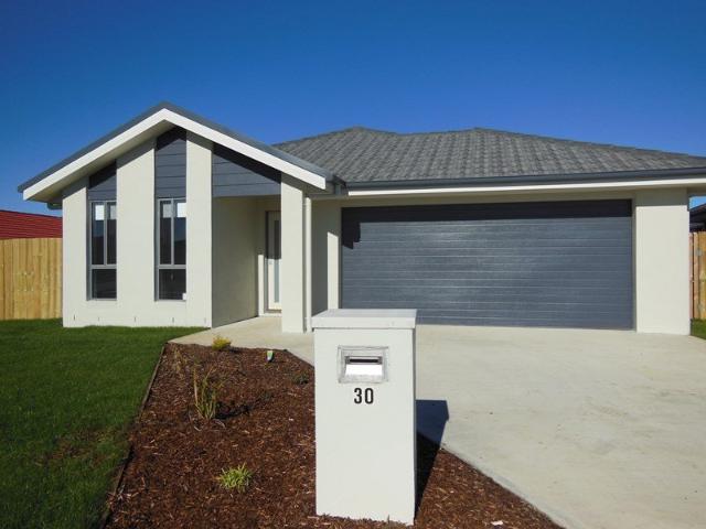 Spacious 4 Bedroom Family Home in Smithton