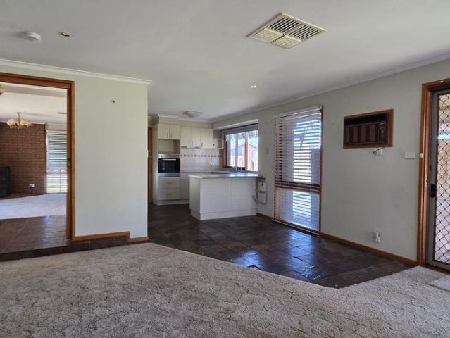 Spacious 4 Bedroom Family Home in South Shepparton