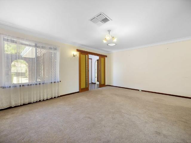 Spacious 4 Bedroom Family Home in Shoalwater