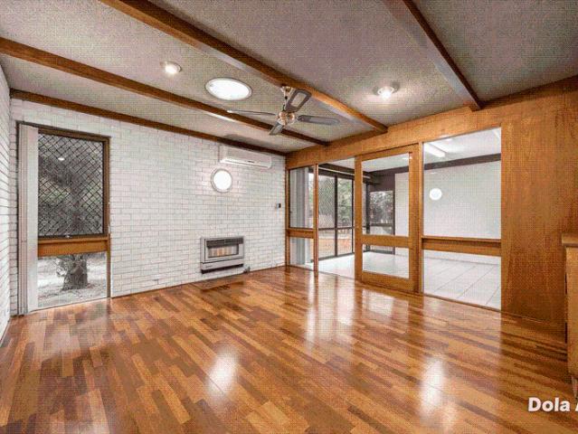 Spacious 4 Bedroom Family Home in Prime School Catchment
