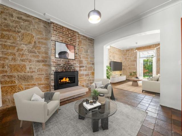 Spacious 4 Bedroom Family Home in Queens Park | Walk to Bondi Junction & Centennial Park
