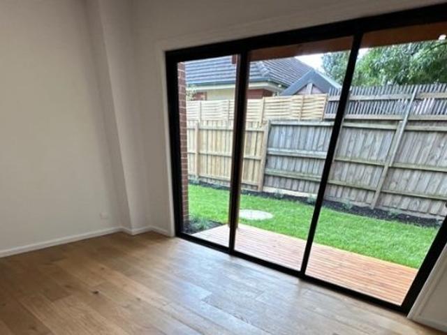 Spacious 4 Bedroom Family Home in the Heart of Box Hill