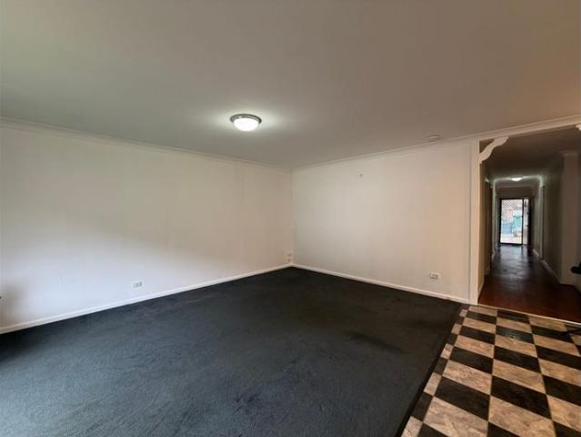 Spacious 4 Bedroom Family Home in the Peaceful Vale of Clwydd