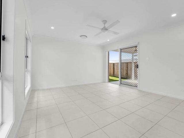 Spacious 4 Bedroom Family Home in Thriving Yarrabilba!