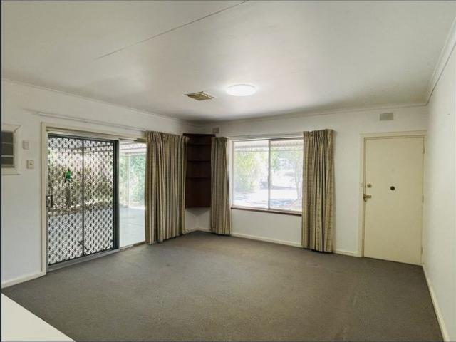 Spacious 4 bedroom family home is now available to rent