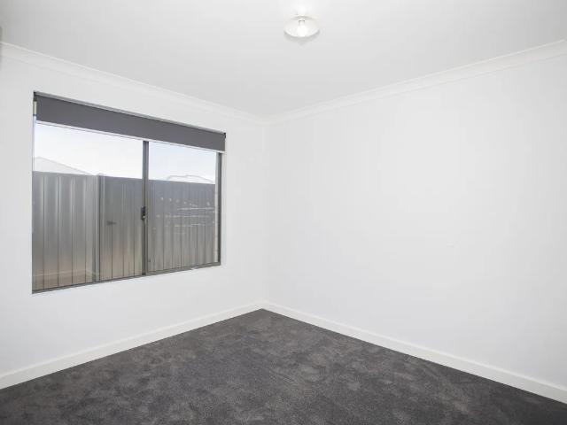 Spacious 4 Bedroom Family Home Opposite Park – Prime Dayton Location!