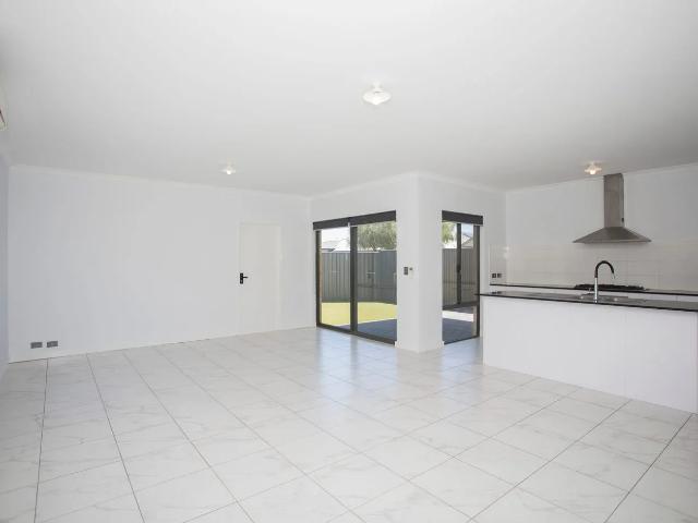 Spacious 4 Bedroom Family Home Opposite Park – Prime Dayton Location!