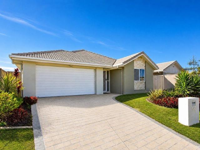Spacious 4 Bedroom Family Home + Study + Large Shed 36m2 in Prime Wynnum West Location