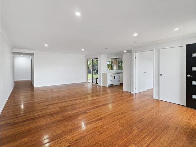 Spacious 4 Bedroom Family Home Plus Self Contained Retreat