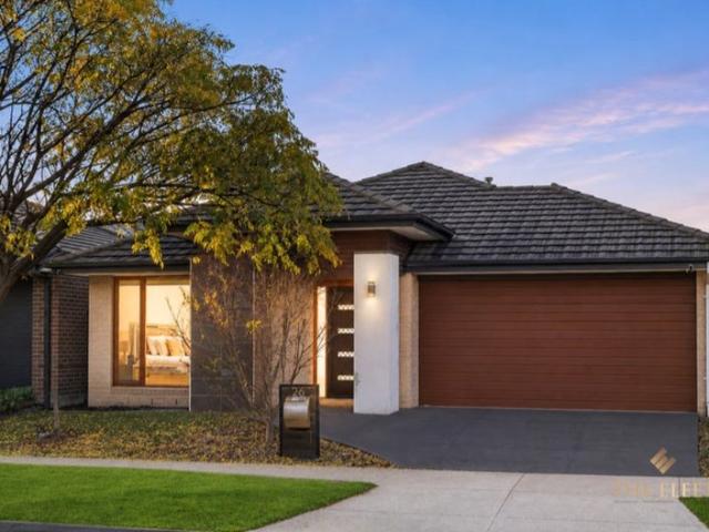 Spacious 4 Bedroom Family Home with 6.5kW Solar, Decking & 2 Car Garage