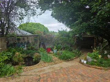 spacious 4 bedroom family home with.