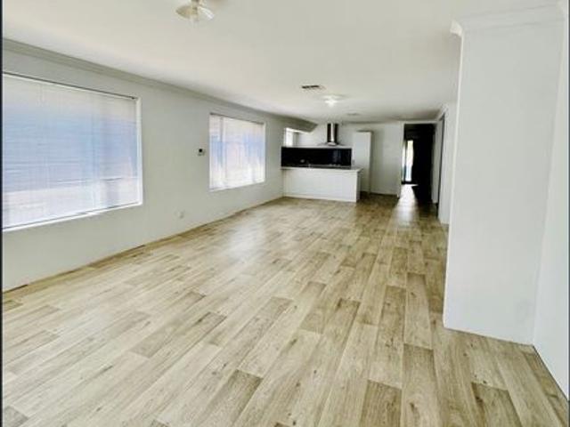 Spacious 4 Bedroom Family Home with Theatre, Solar Panels & Alfresco Entertaining