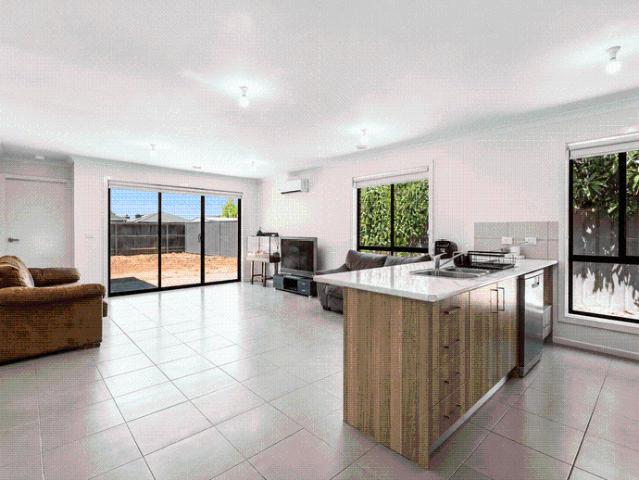 Spacious 4 Bedroom Family Home with Two Living Areas