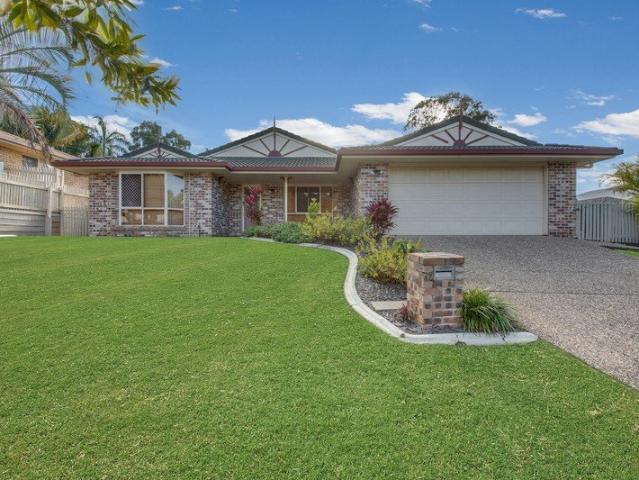 SPACIOUS 4 BEDROOM FAMILY HOME WITH AIR CONDITIONING & OUTDOOR ENTERTAINING IN NEW AUCKLAND