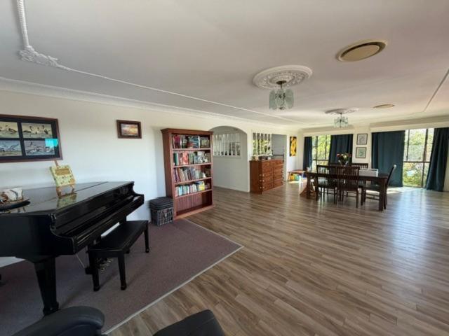Spacious 4 Bedroom Family Home with Ample Parking, $650 per Week + Water Gatton Real Estate