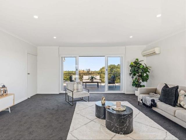 Spacious 4 Bedroom Family Home with City Views